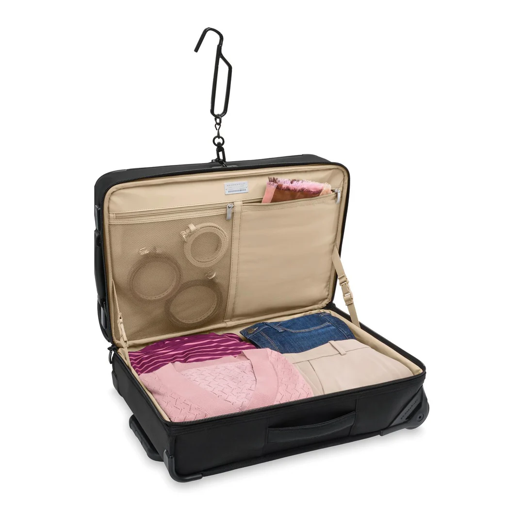 Briggs & Riley Baseline 22" Carry-On 2 Wheel Garment Bag - Black - Image 12