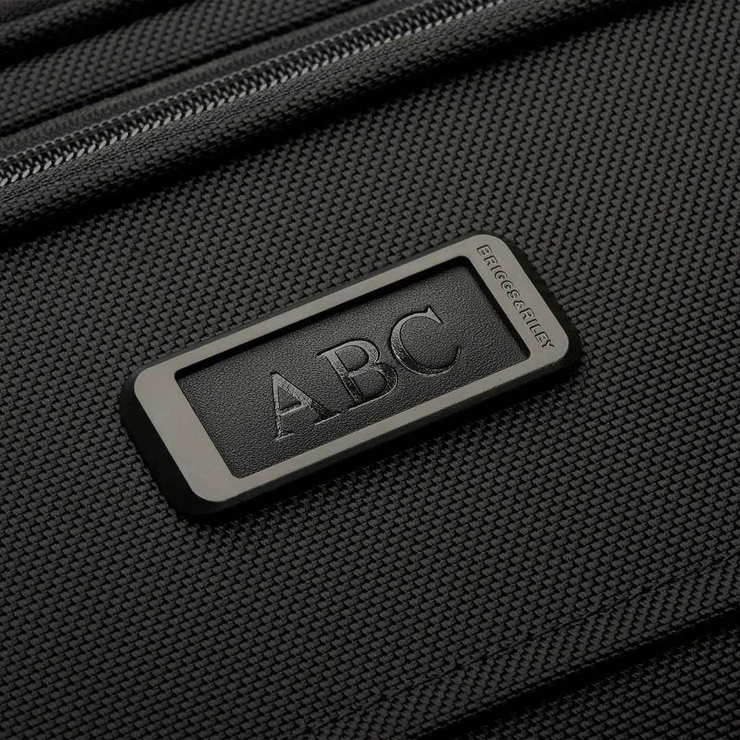 Briggs & Riley Baseline 22" Carry-On 2 Wheel Garment Bag - Black - Image 17