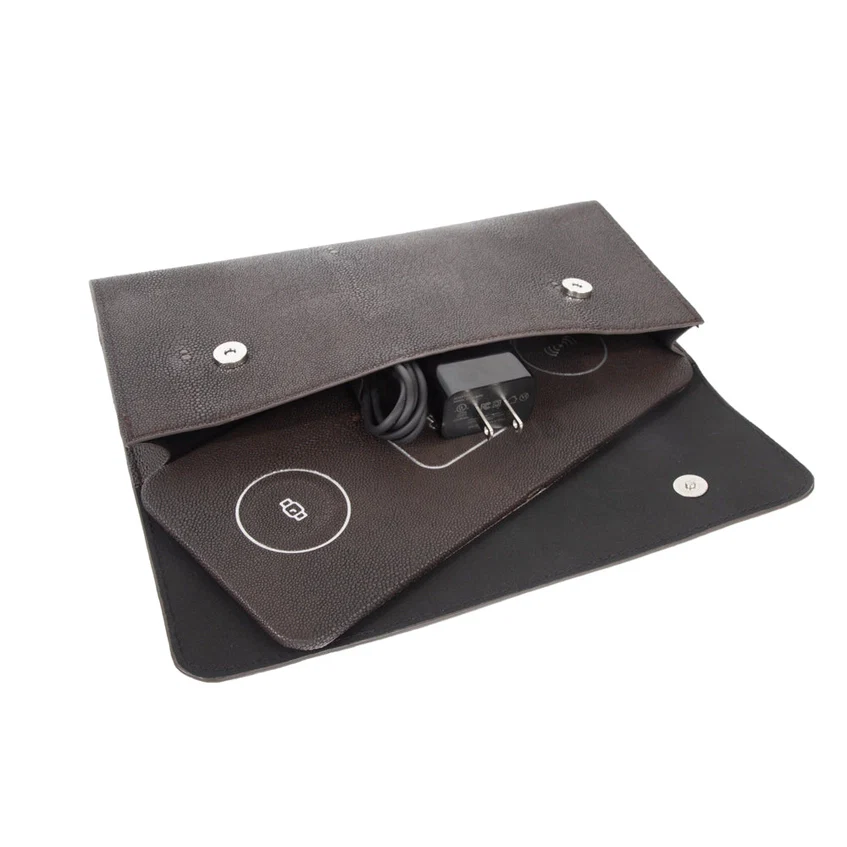 Brouk & Co. Ace 3 in 1 Portable Wireless Fast Charging Pad - Black - Image 3