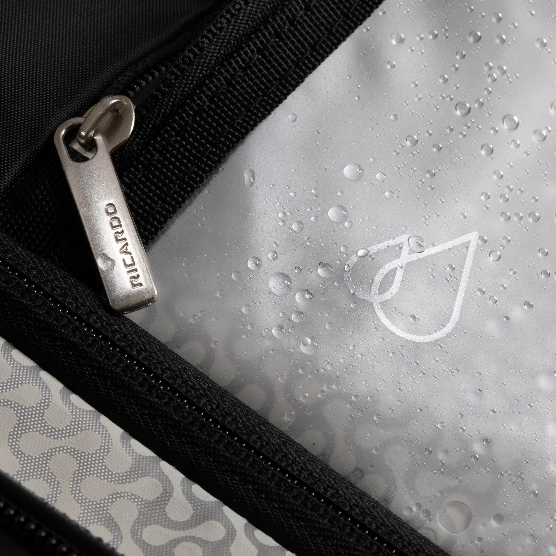 Ricardo Beverly Hills Cambria Hardside Medium Check-In Expandable Spinner - Blue Pearl - Image 11