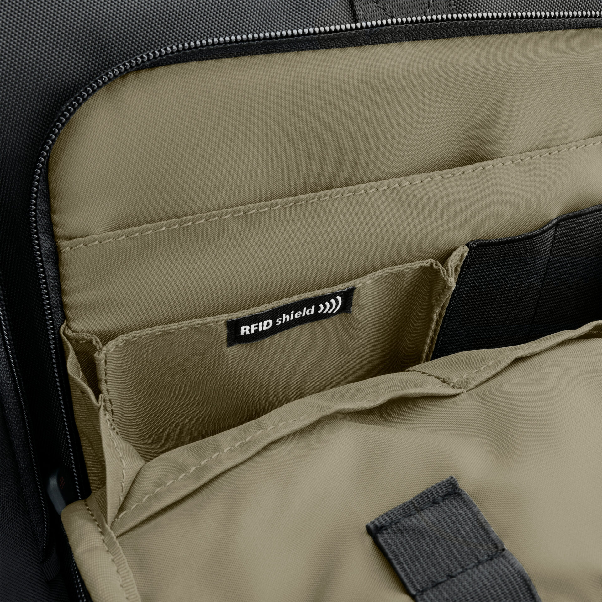 Briggs & Riley HTA Collection Slim Expandable Brief Bag - Black - Image 19